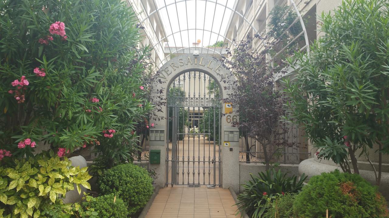 Apartamentos Versailles Villafortuny Exterior photo